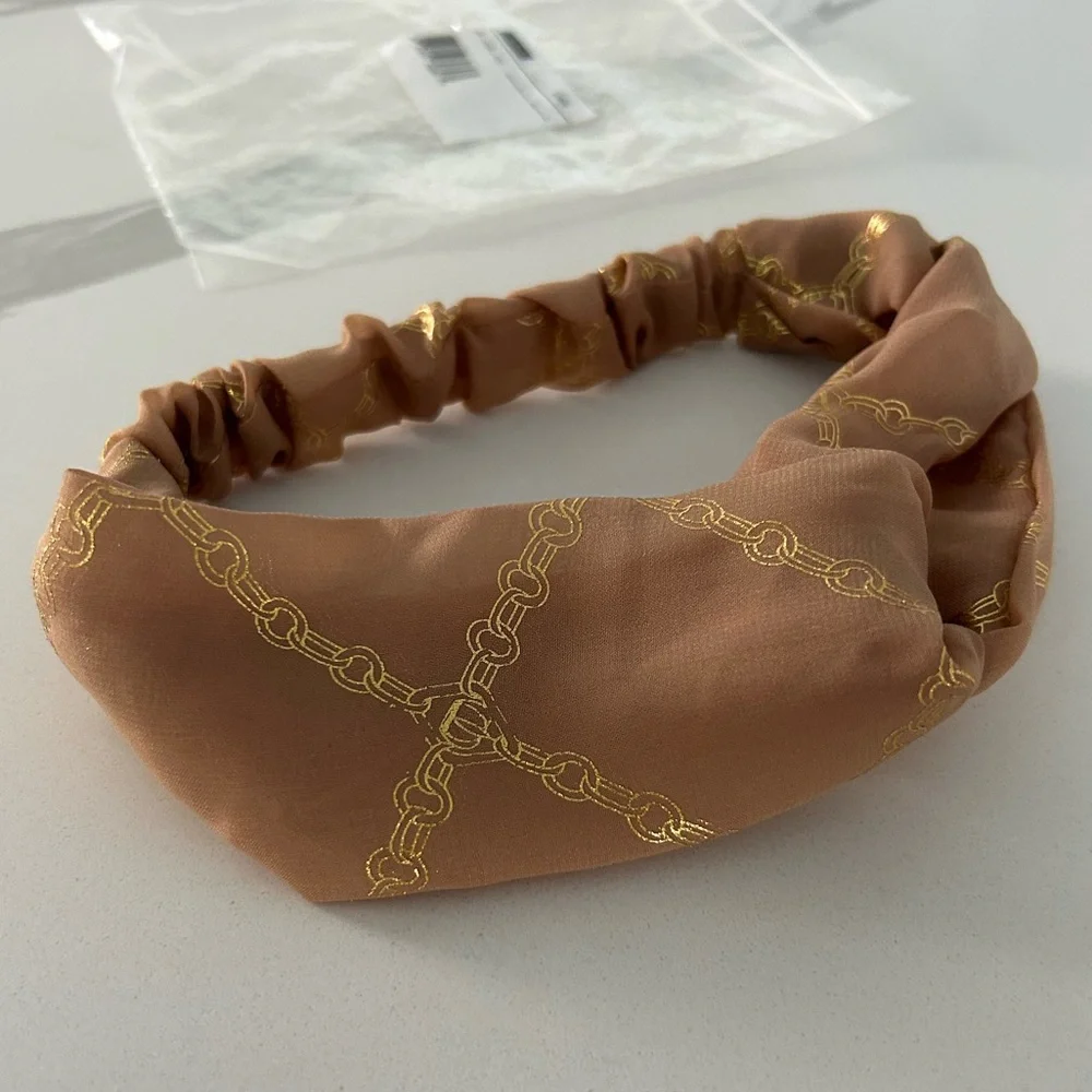🦋 5/$25 - Adore Me Headband - NWT
